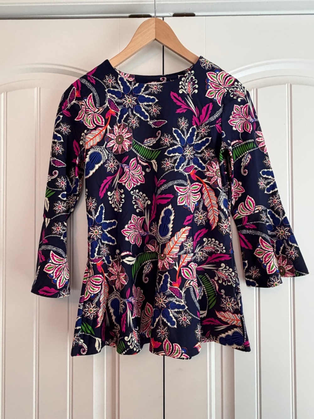 Jude Connally Multicolor Peplum Top 3/4 Sleeve Stretch Ruffle Hem Women's Sz XS